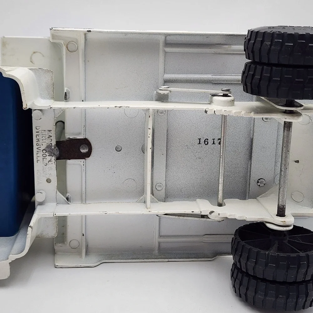 1/16 Ertl Tilt Bed Ford Tractors Equipment‎ Implement Truck Rollback SEE PHOTOS